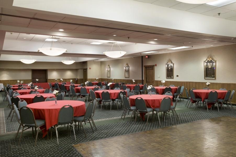 Elk Grove Hotel Elk Grove Village Business photo